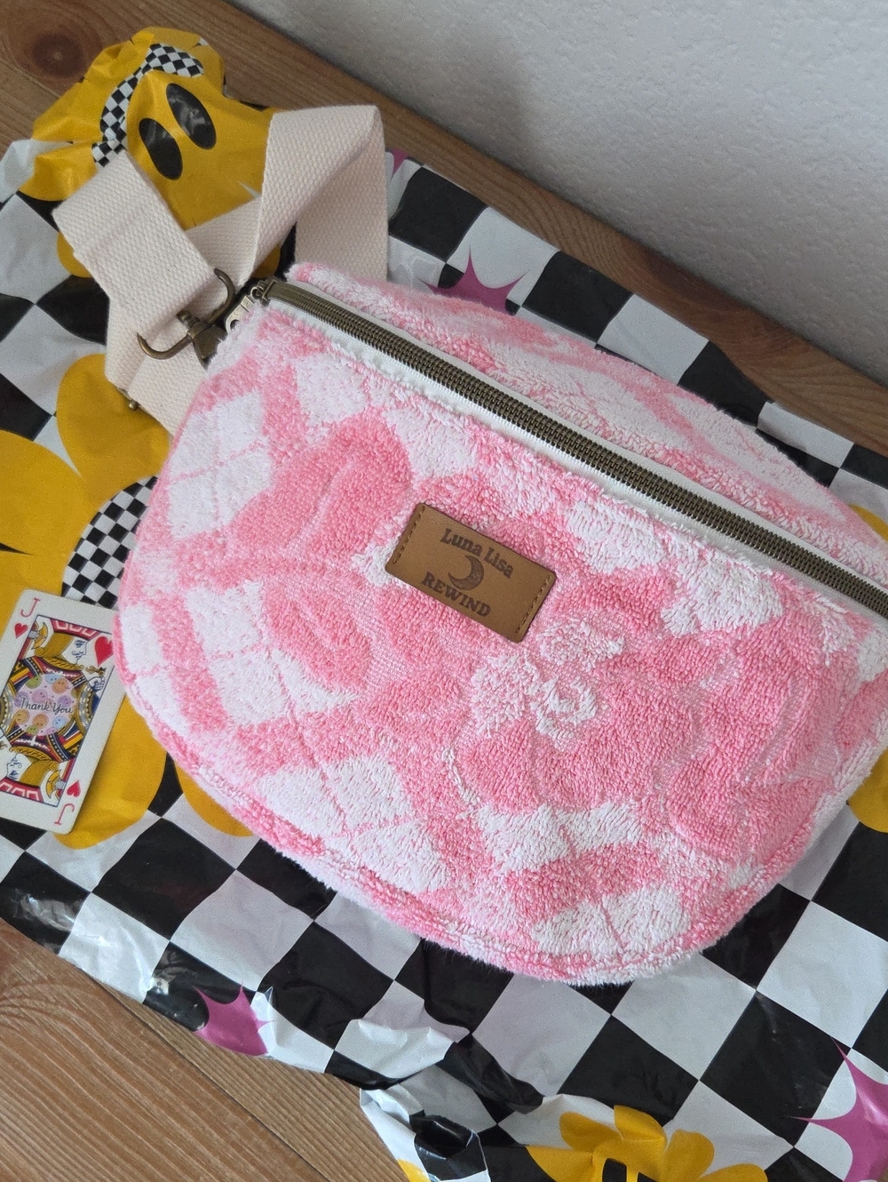 Brand New IG LUNA LISA REWIND Sling Bag VIRAL Hard To Get! 1970's Vintage Towel!